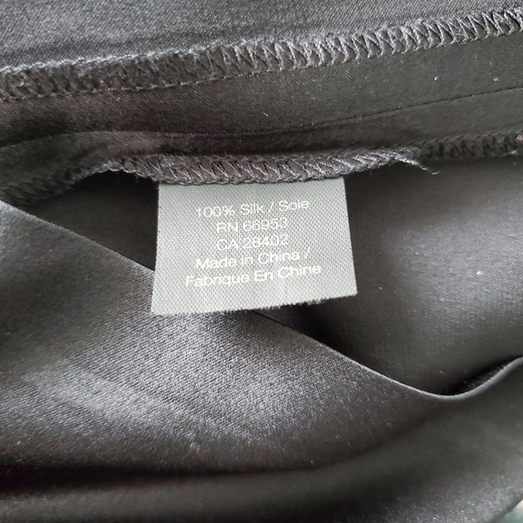 NEW Cynthia Steffe Black Ruffled Silk Top - Picture 4 of 4